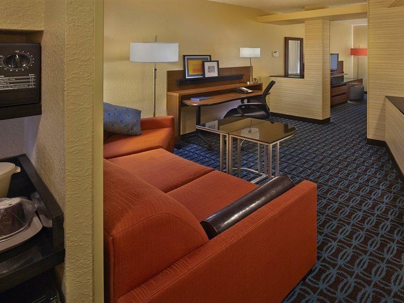Fairfield Inn & Suites Boca Raton Bagian luar foto