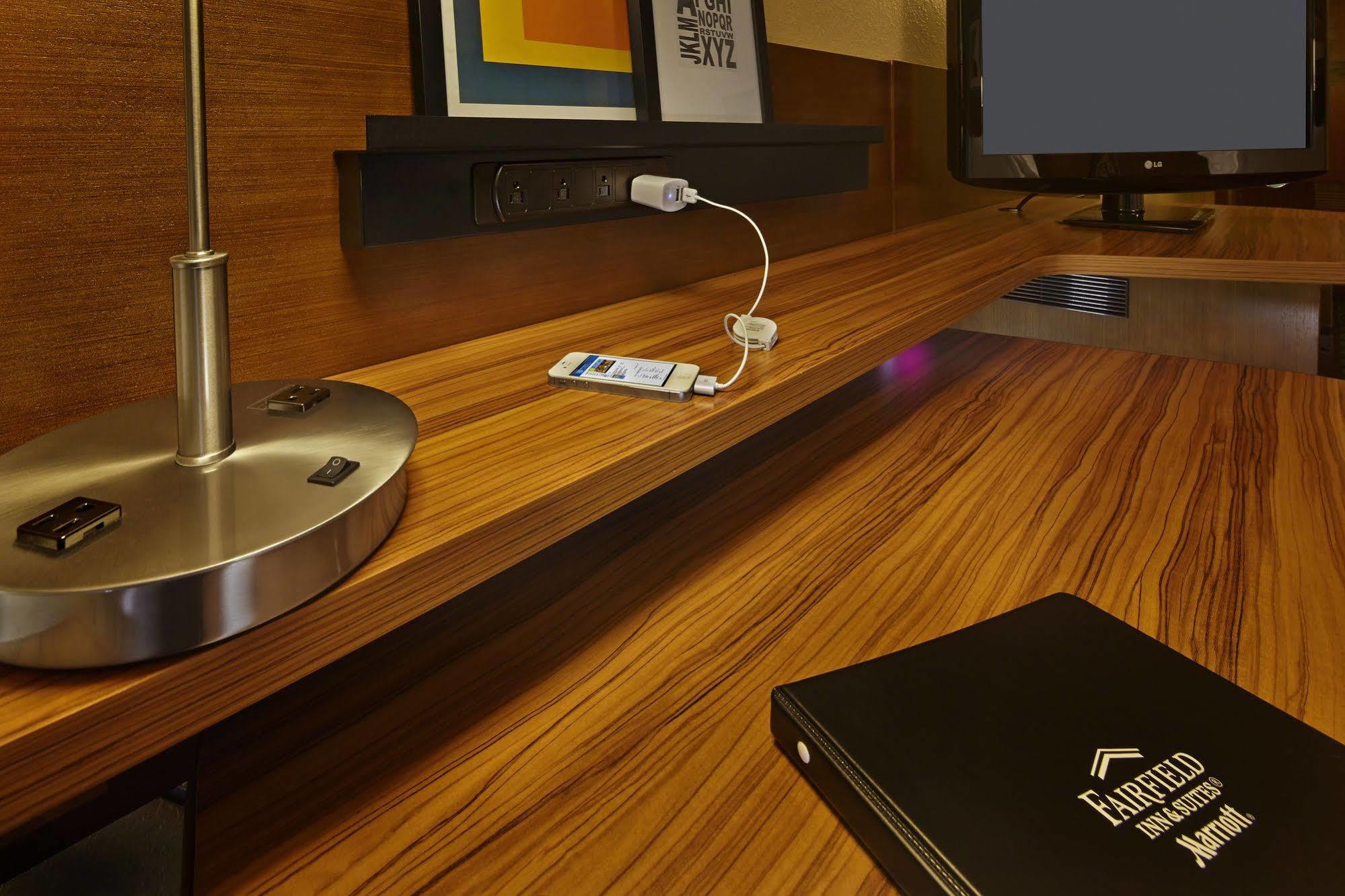 Fairfield Inn & Suites Boca Raton Bagian luar foto
